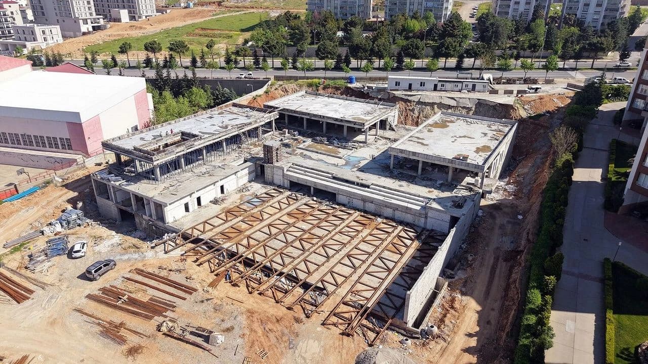Üngüt Spor ve Gençlik Merkezi — inşaat görünümü